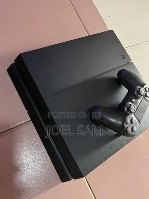 PS4 Console