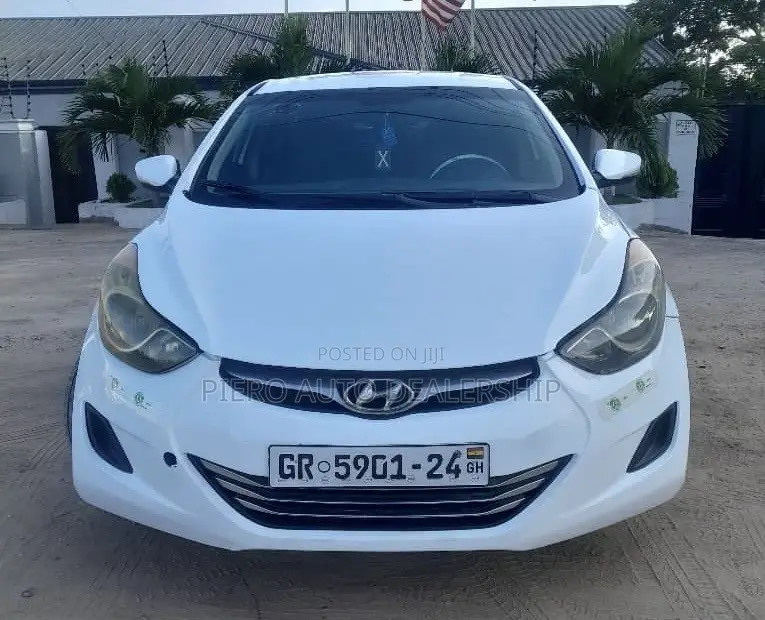 Hyundai Elantra 2013 White