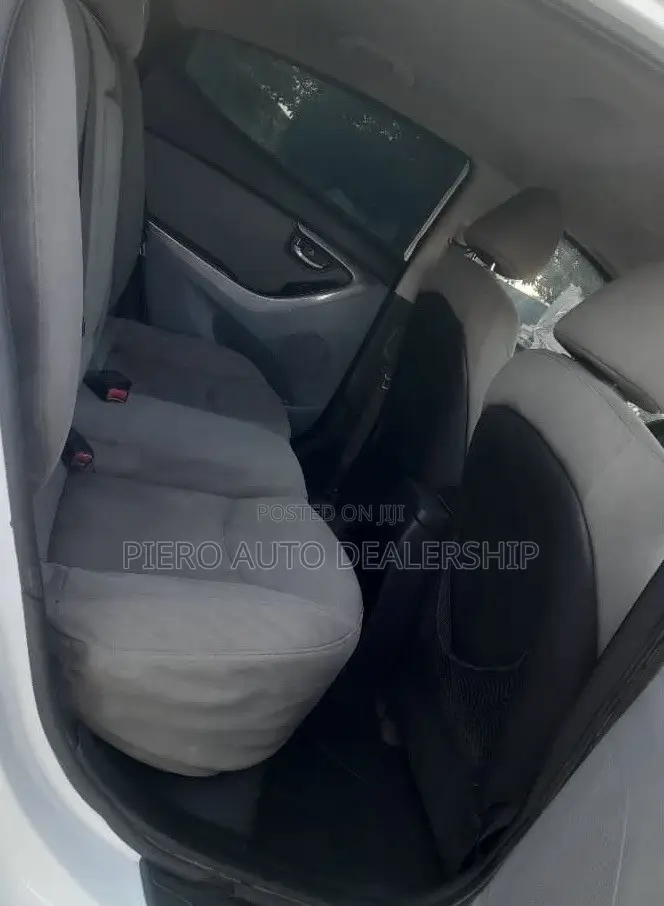 Hyundai Elantra 2013 White