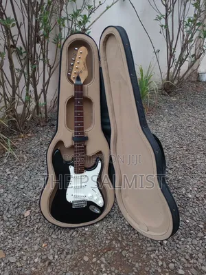 Ecore Blastet E 60 Guitar in Hard Case