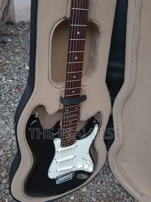 Ecore Blastet E 60 Guitar in Hard Case