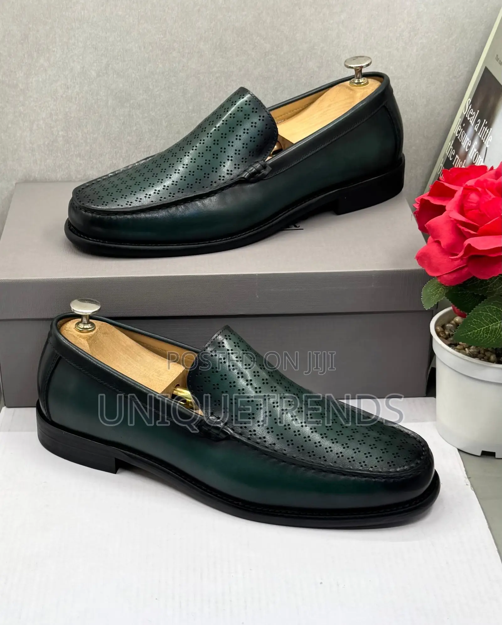 Executive John Foster Perforated Leather Loafers – Emerald Green