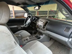 Toyota Tacoma Access Cab Automatic 2012 Red
