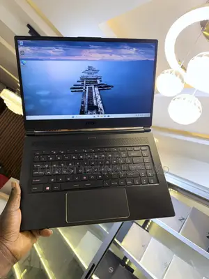 Laptop MSI GS65 Stealth Thin 8RE 32GB Intel Core i7 SSD 512GB