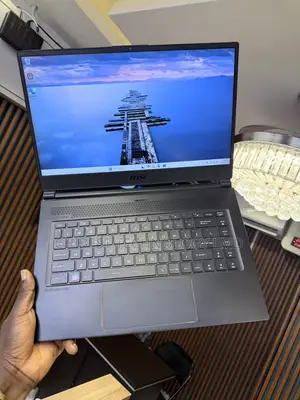 Laptop MSI GS65 Stealth Thin 8RE 32GB Intel Core i7 SSD 512GB