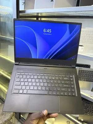 Laptop MSI GS65 Stealth Thin 8RE 32GB Intel Core i7 SSD 512GB