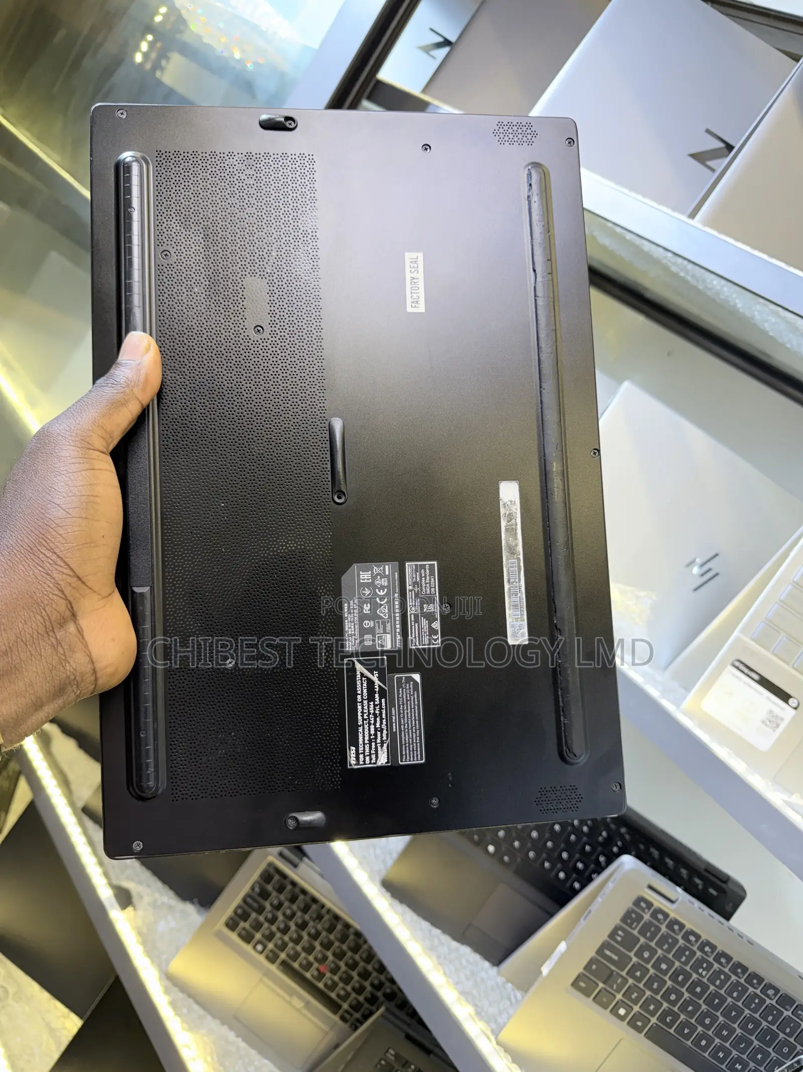 Laptop MSI GS65 Stealth Thin 8RE 32GB Intel Core i7 SSD 512GB