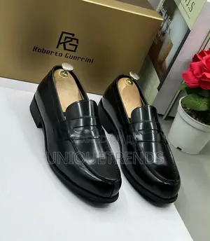 Luxury ROBERTO GUERRINI Men's Leather Loafer Shoe (Black)