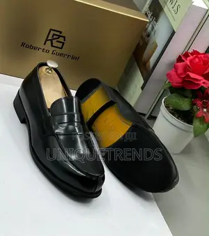 Luxury ROBERTO GUERRINI Men's Leather Loafer Shoe (Black)