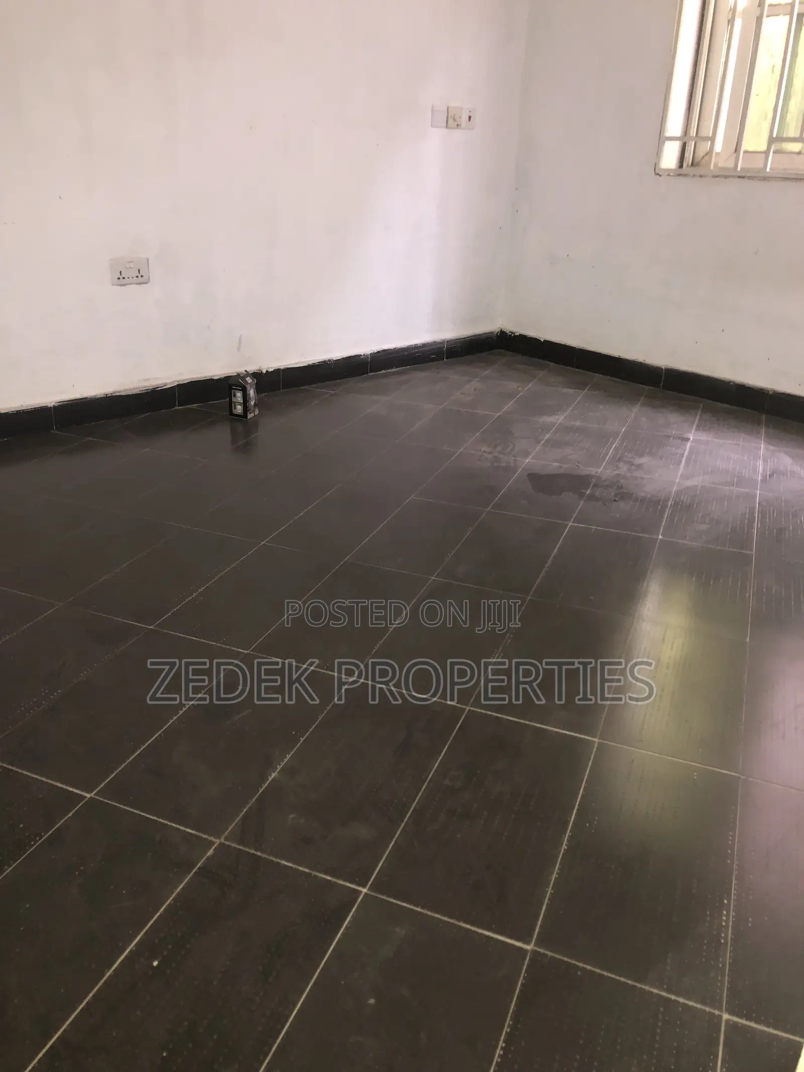 2bdrm Apartment in Kwabenya Acp for rent