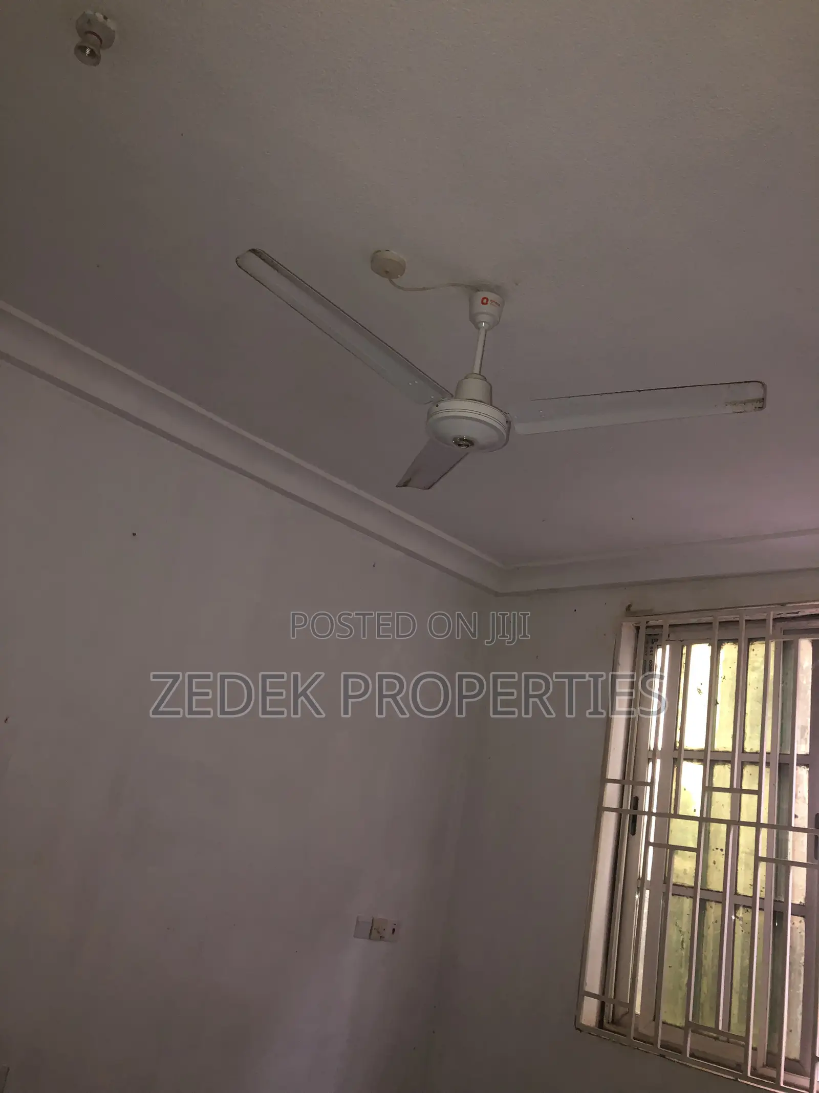 2bdrm Apartment in Kwabenya Acp for rent