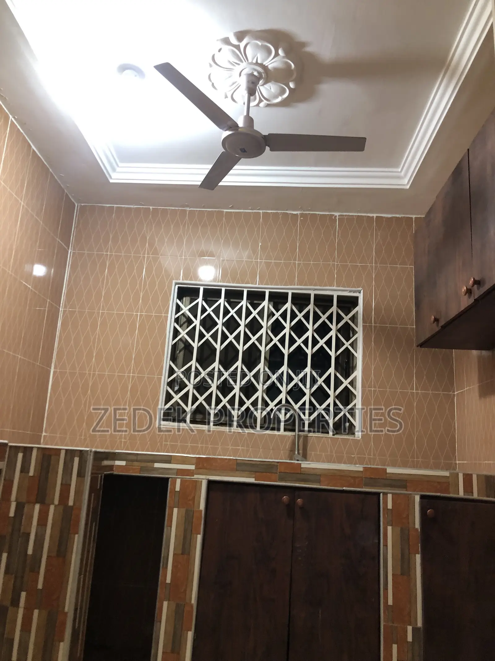 2bdrm Apartment in Kwabenya Acp for rent