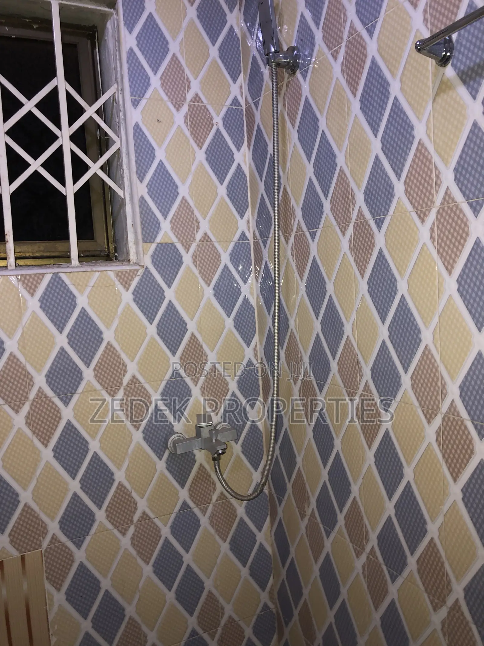2bdrm Apartment in Kwabenya Acp for rent