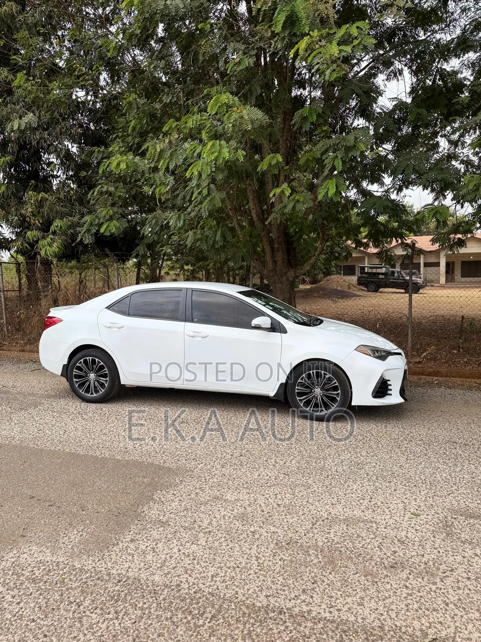 Toyota Corolla 2017 White
