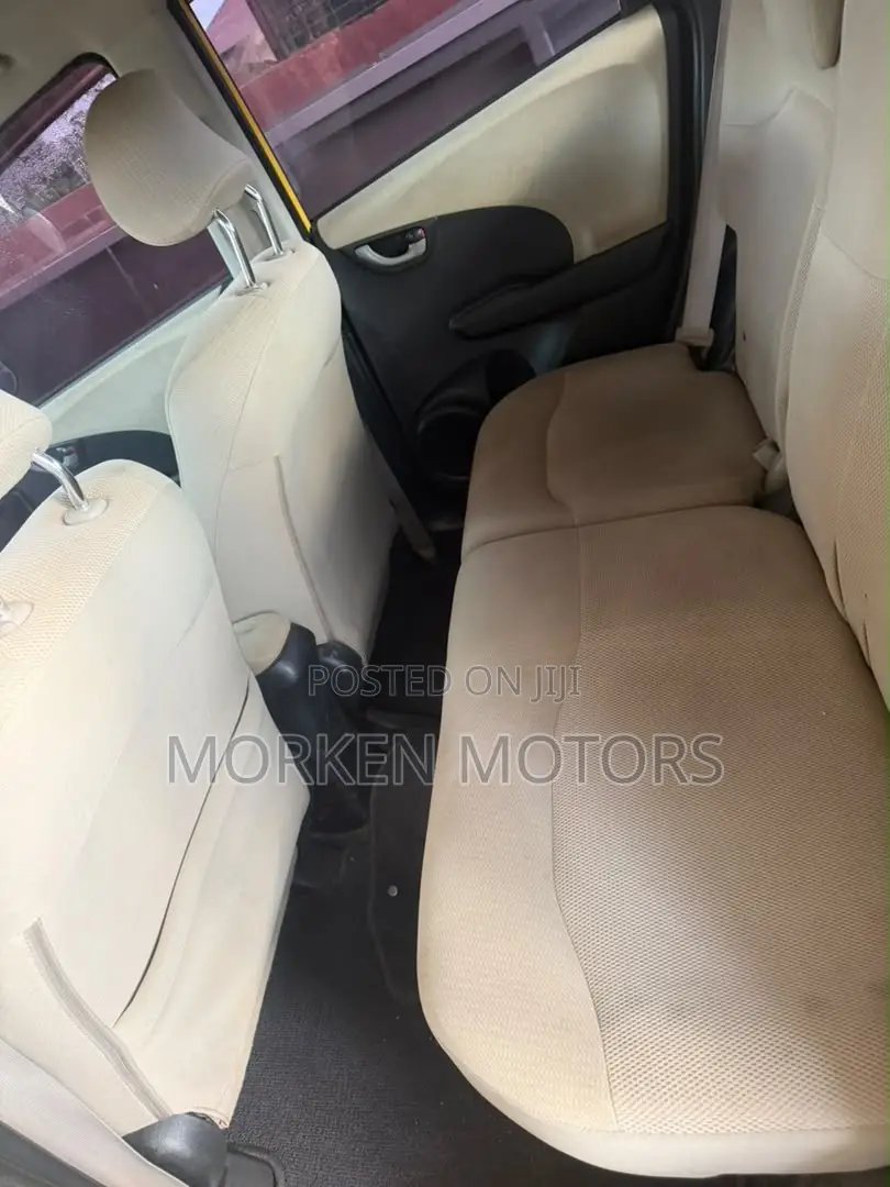 Honda Fit 2013 Yellow