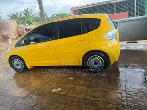 Honda Fit 2013 Yellow