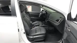 Hyundai Avante 2017 White