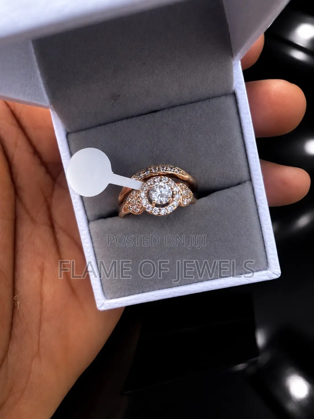 Simple Amour Gold Wedding Set
