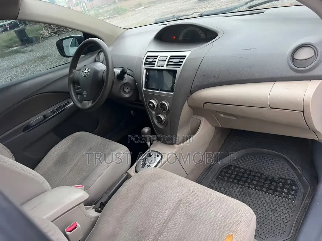 Toyota Belta 2010 White