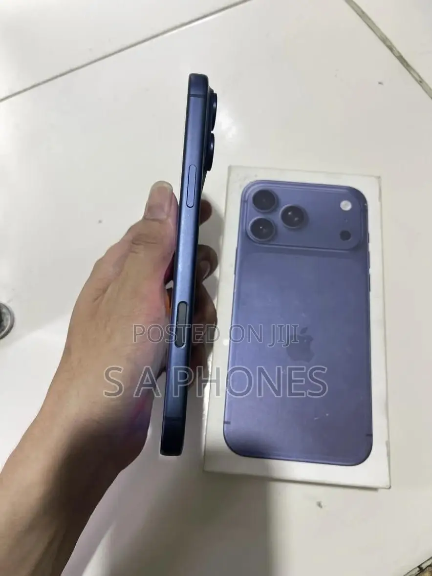 New Apple iPhone 17 Pro Max 256 GB Blue