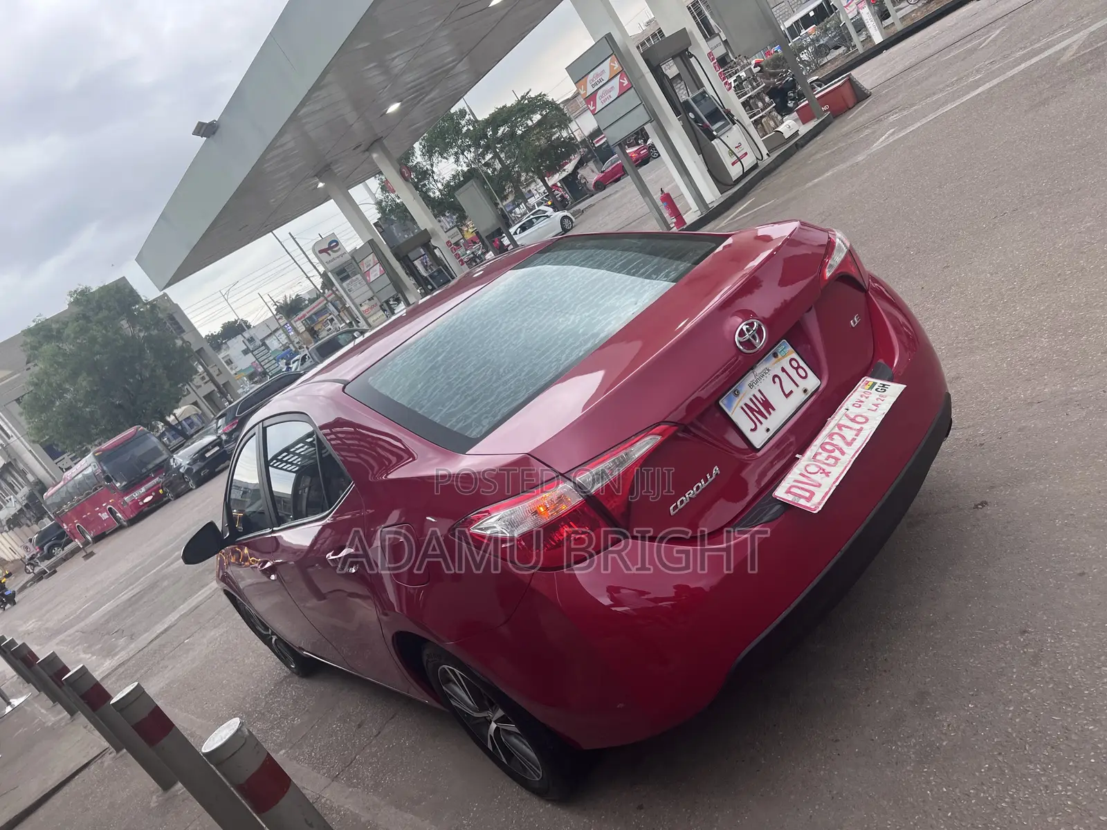 Toyota Corolla LE Eco 4dr Sedan (1.8L 4cyl CVT) 2016 Red