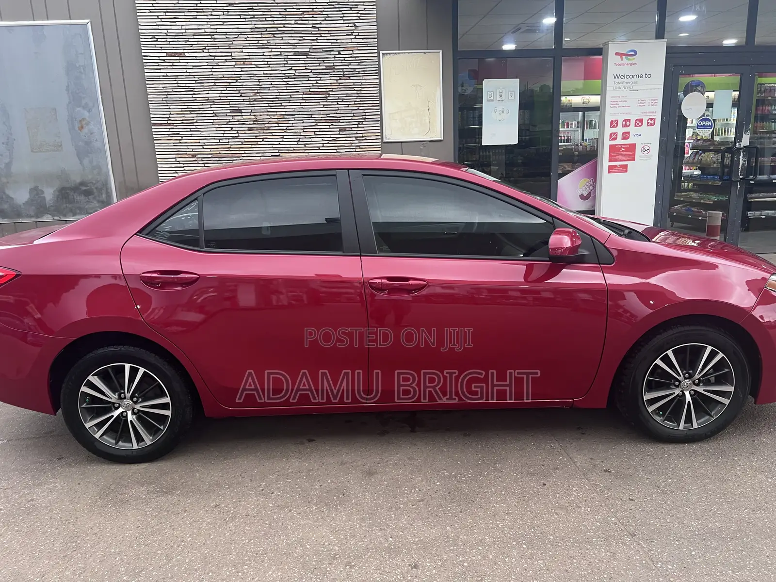 Toyota Corolla LE Eco 4dr Sedan (1.8L 4cyl CVT) 2016 Red