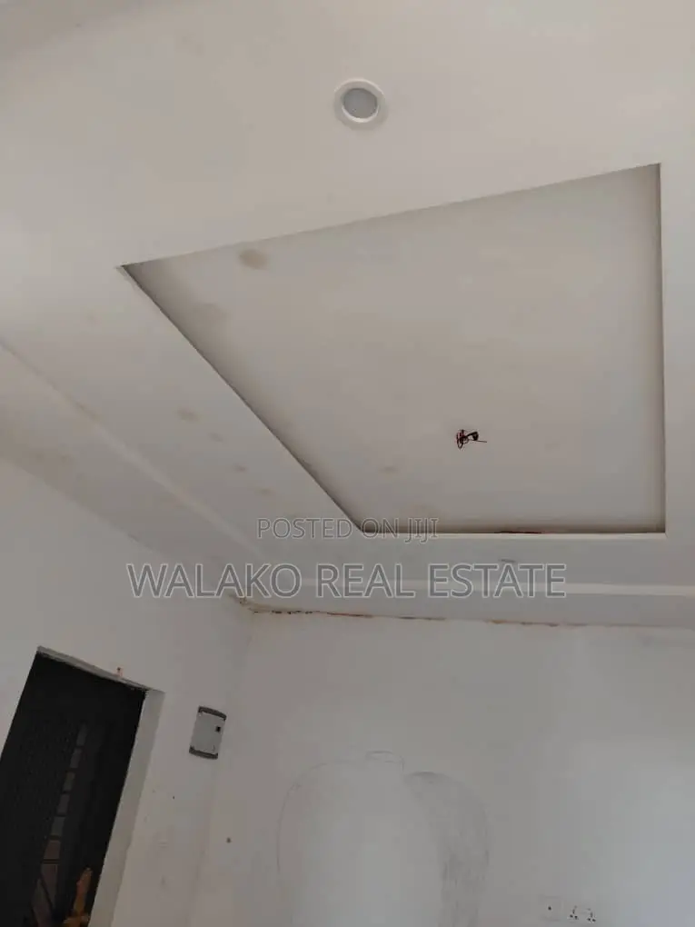 1bdrm Apartment in Ashomang Estate for rent