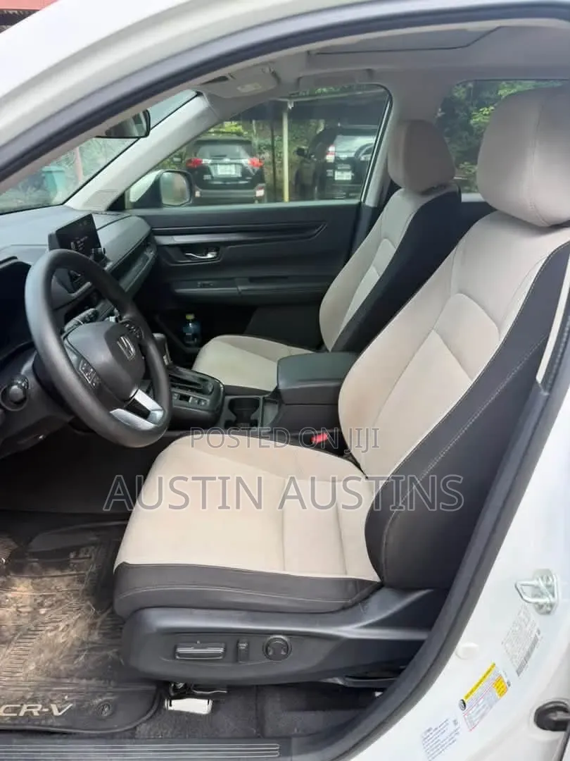 Honda CR-V 2024 White