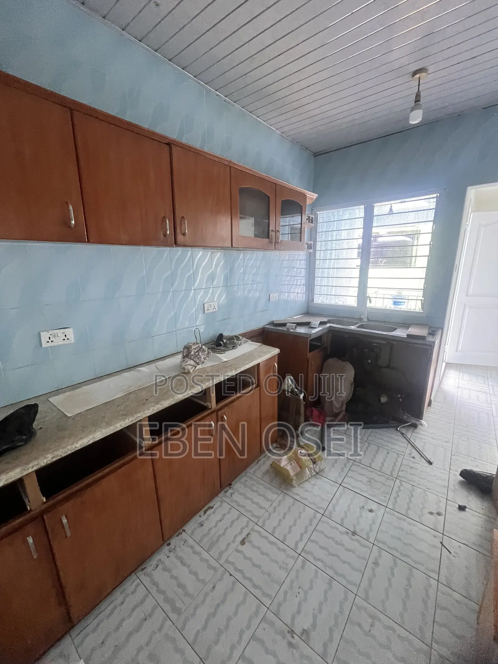 3bdrm Apartment in Dansoman for rent