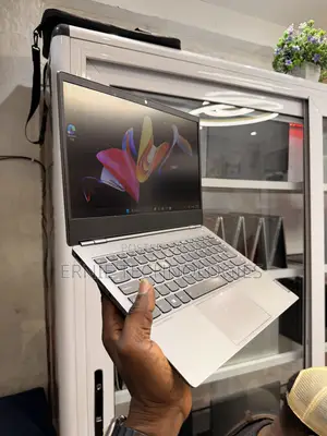 Laptop Lenovo ThinkBook 13 8GB Intel Core i5 SSD 256GB