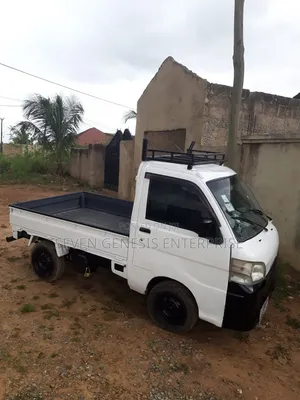 Hijet Mini Truck( Abossey Okai Macho)