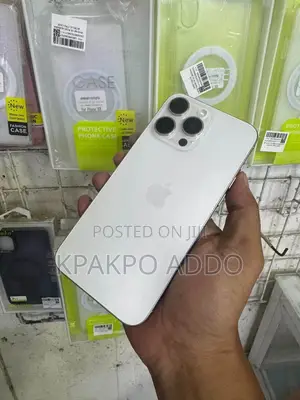 Apple iPhone 15 Pro Max 256 GB White