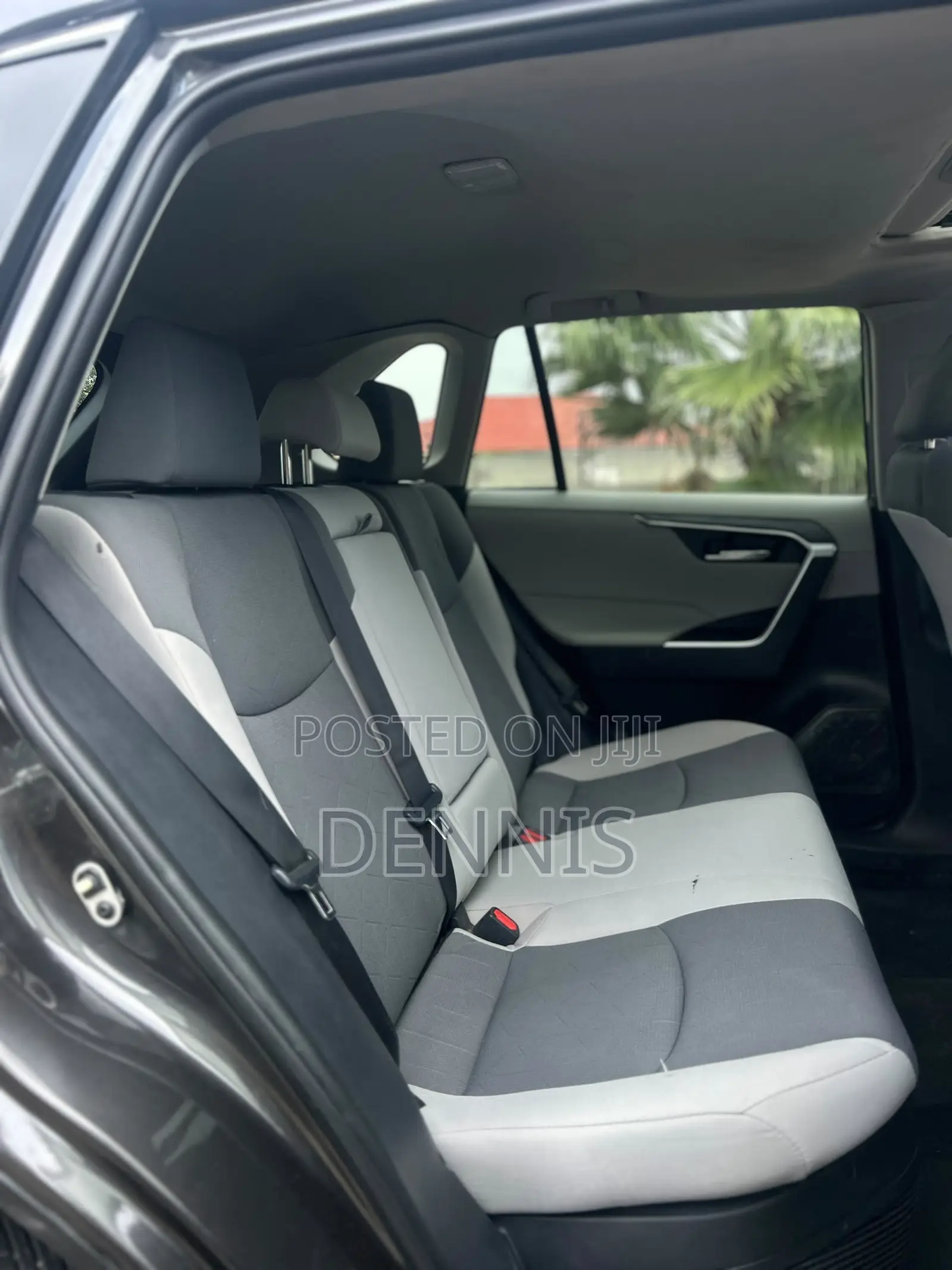 Toyota RAV4 XLE AWD 2019 Gray