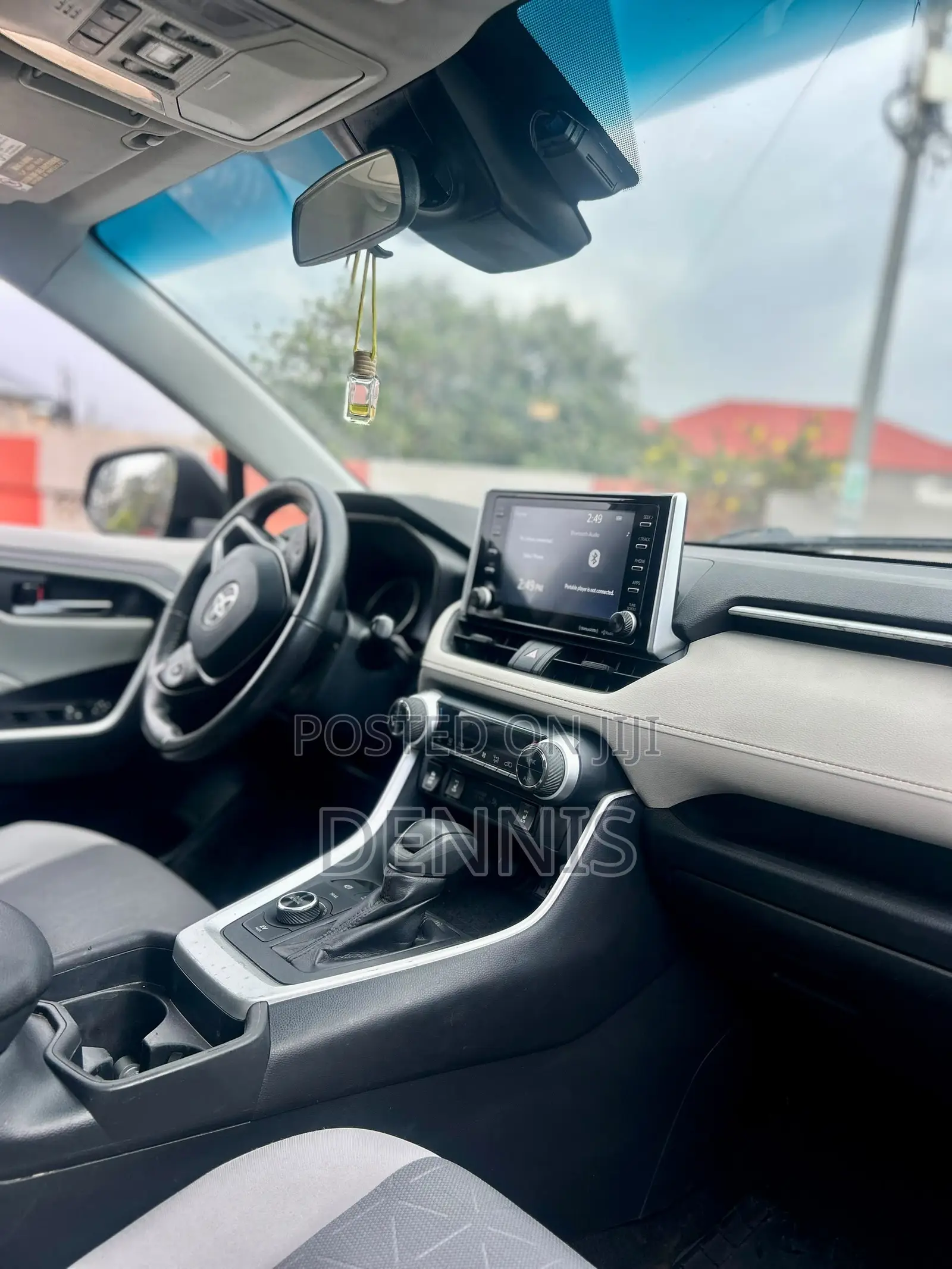 Toyota RAV4 XLE AWD 2019 Gray