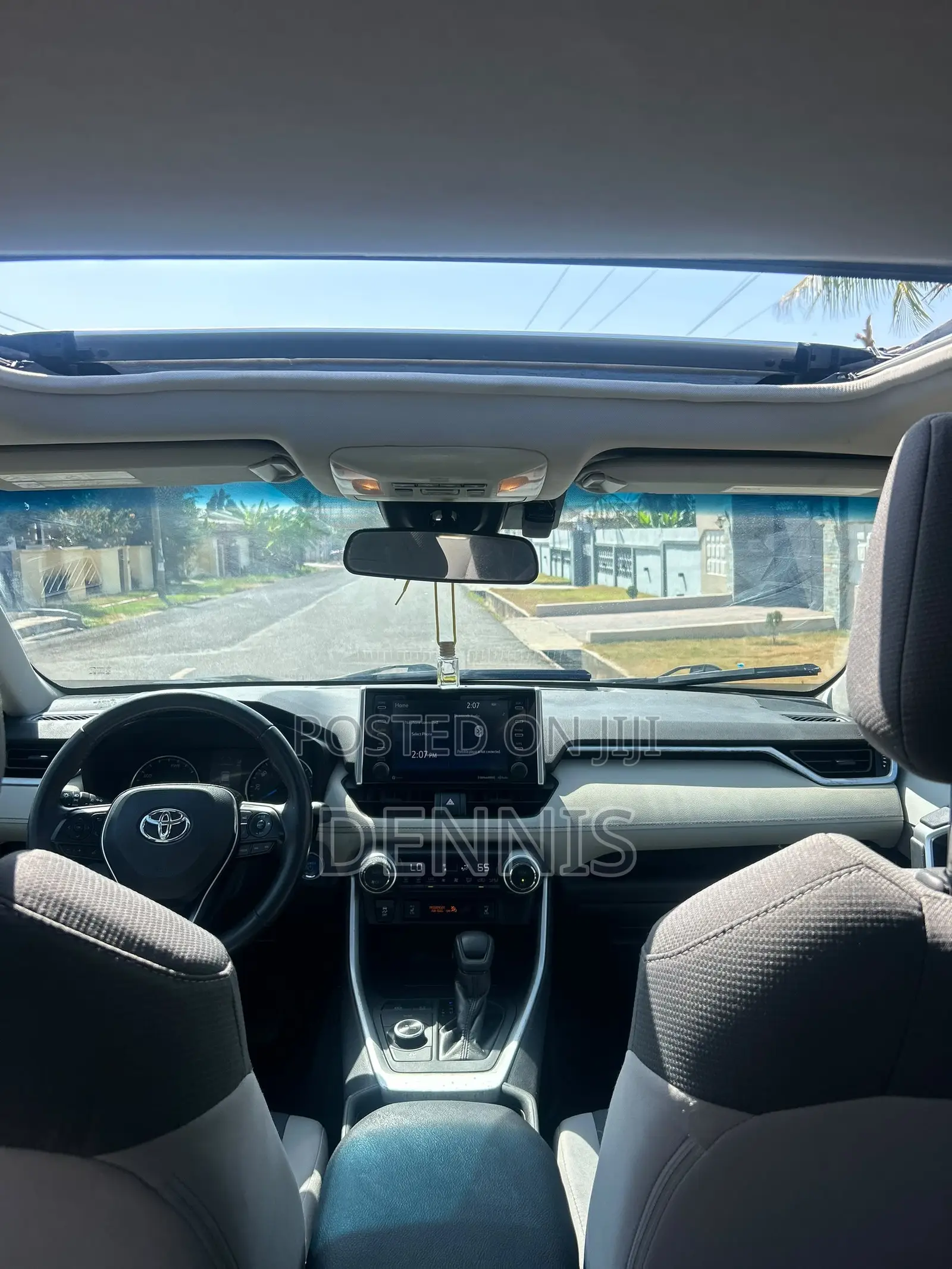 Toyota RAV4 XLE AWD 2019 Gray