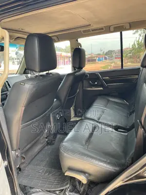 Mitsubishi Pajero 2016 Black