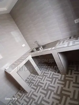 1bdrm Apartment in Tse Addo, Burma Camp for rent