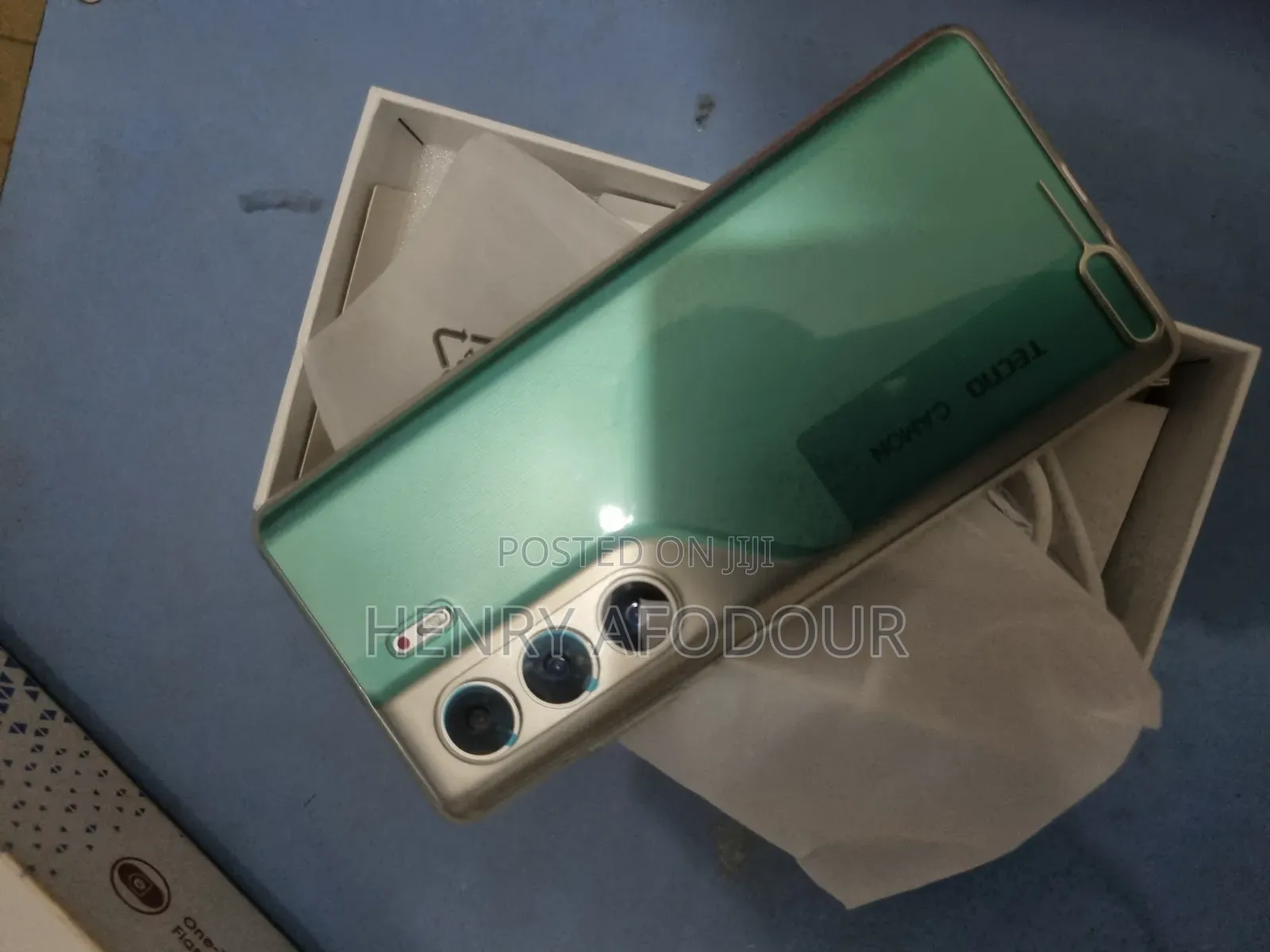 New Tecno Camon 40 256 GB Green