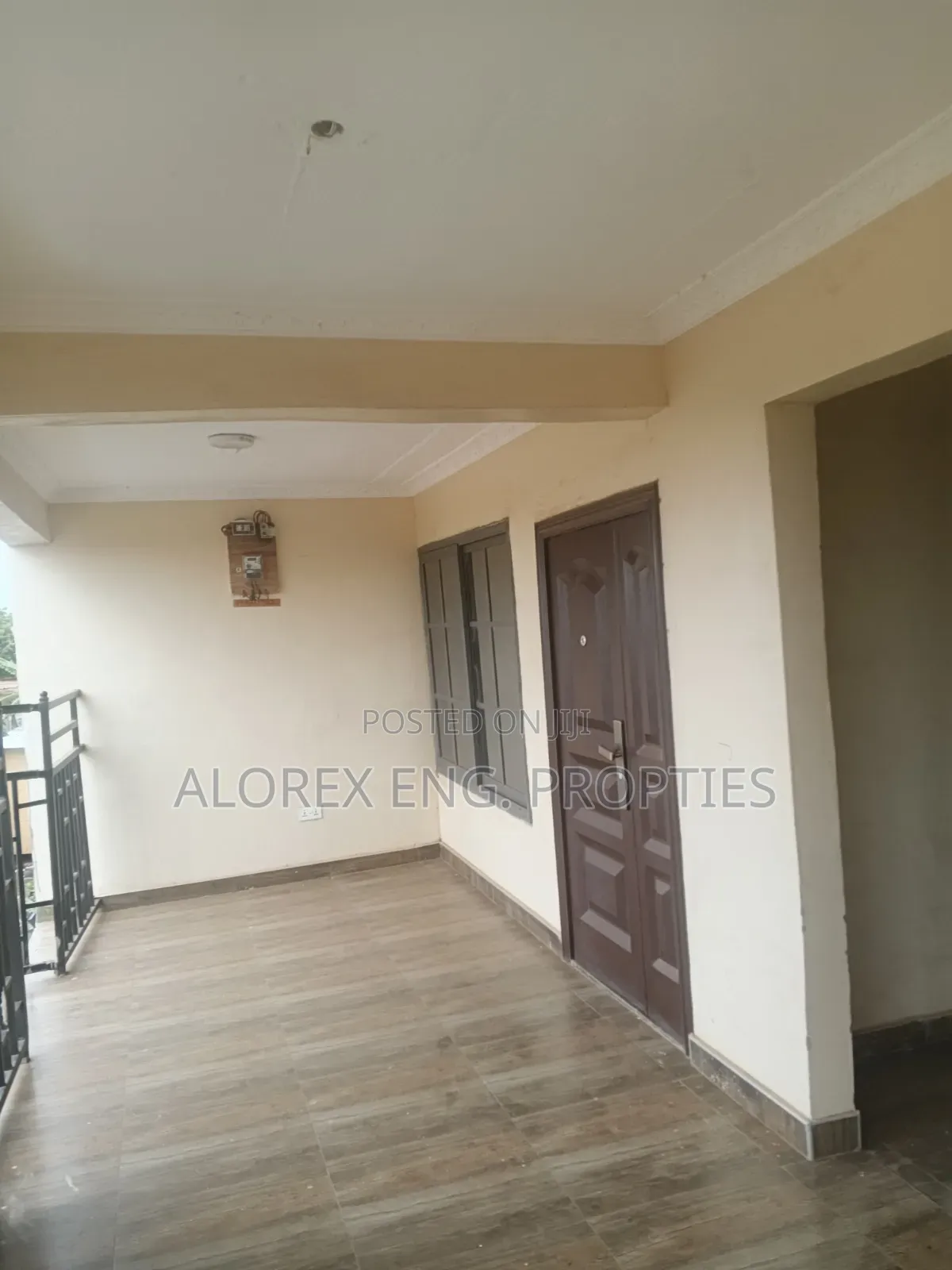 2bdrm Apartment in Adenta Foster, Frafraha for rent