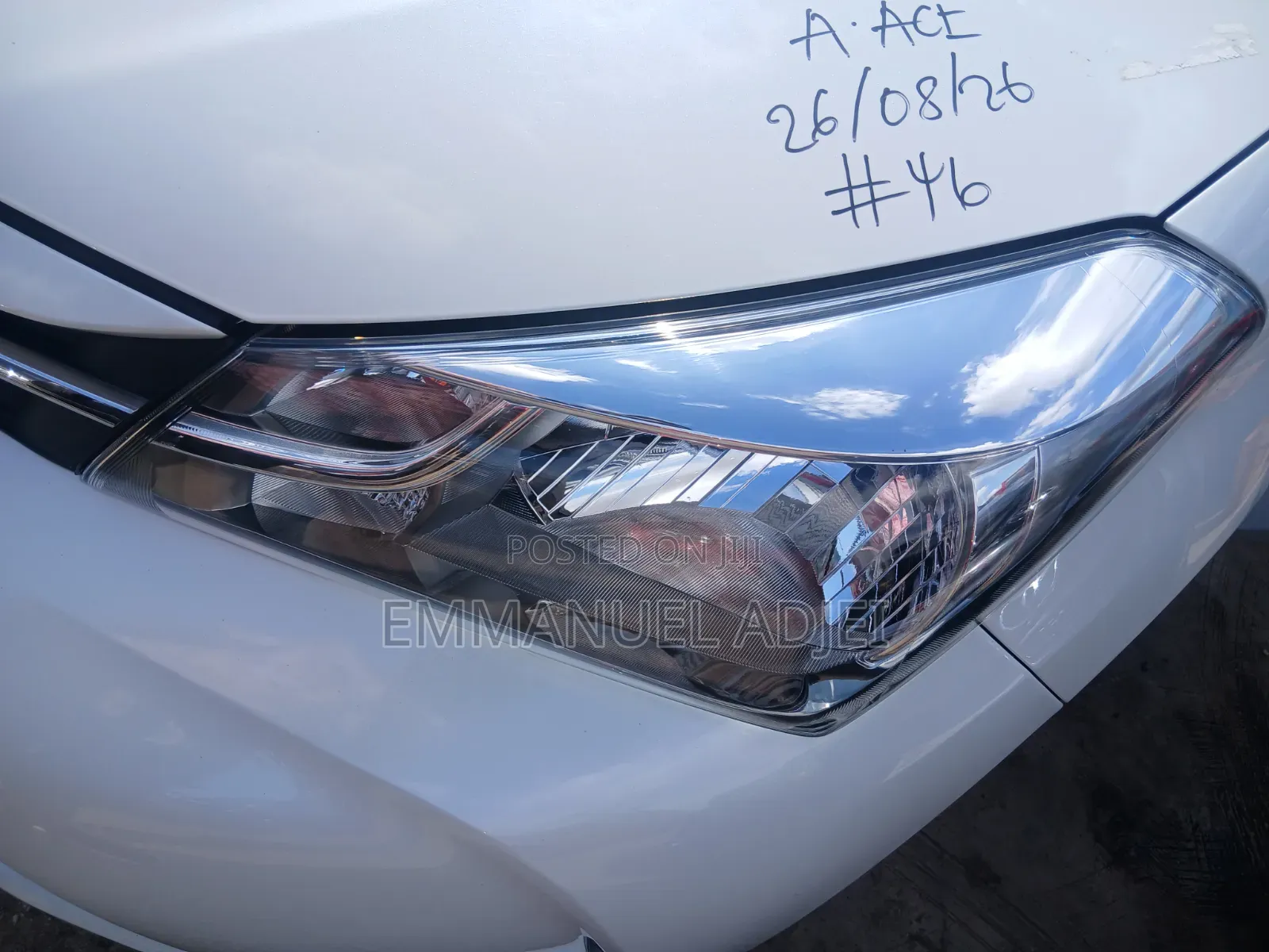Toyota Vitz 2016 Pearl