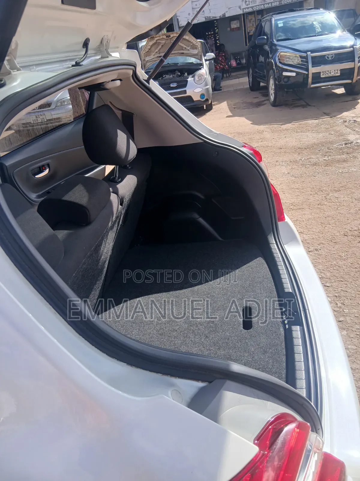 Toyota Vitz 2016 Pearl