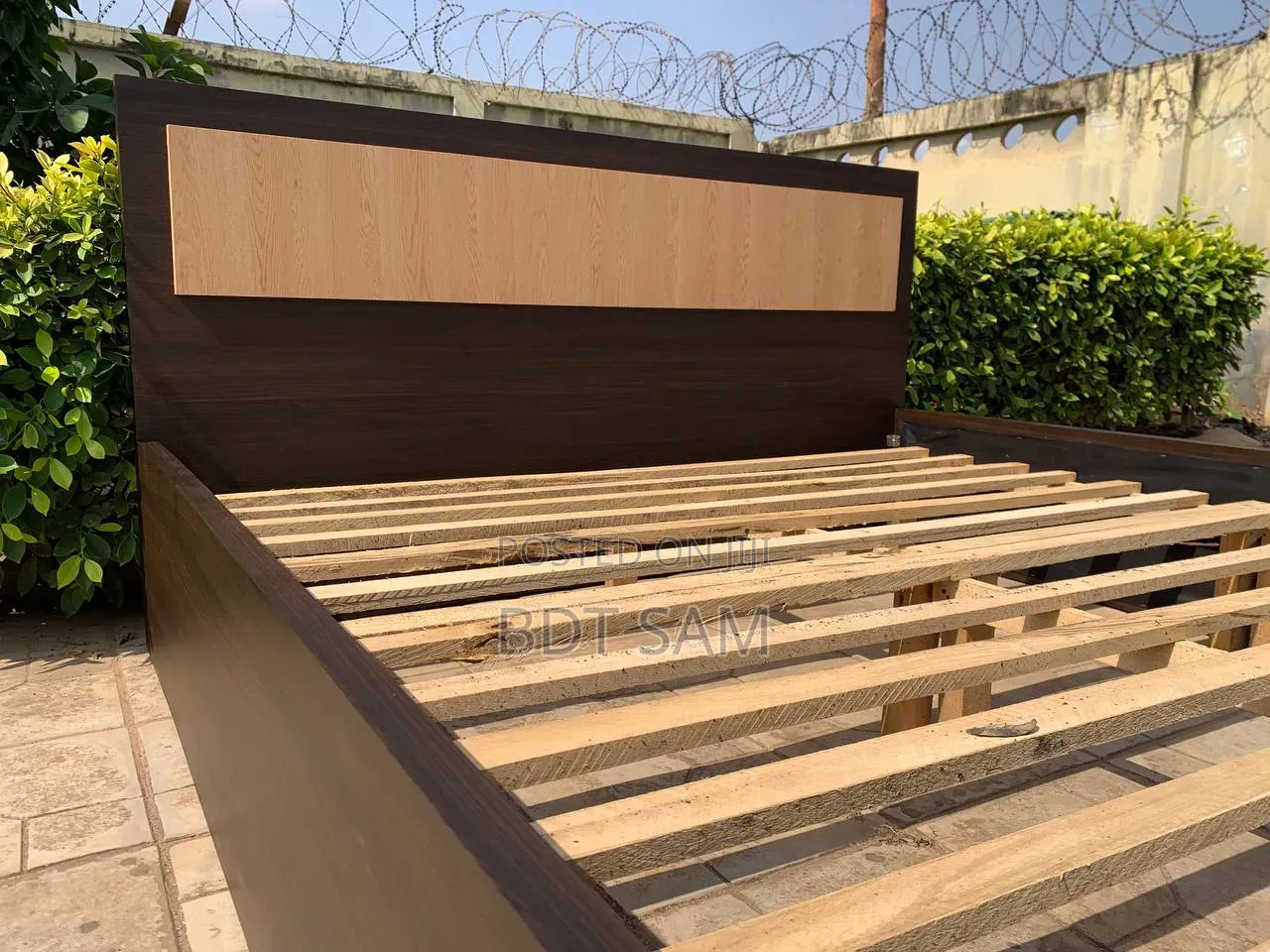 Queen Size Bedframe #B1026