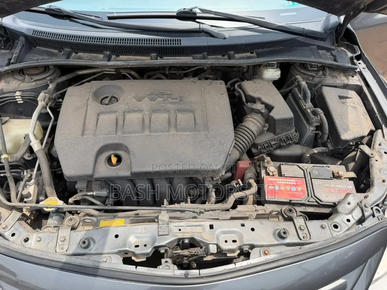 Toyota Corolla LE 4dr Sedan (1.8L 4cyl 4A) 2013 Gray