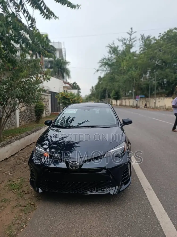 Toyota Corolla 2018 Black