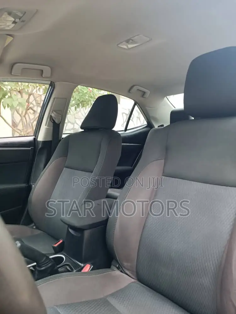Toyota Corolla 2018 Black