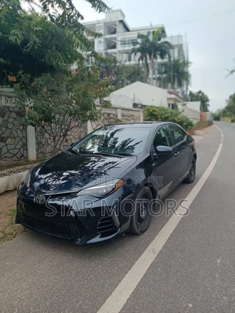 Toyota Corolla 2018 Black
