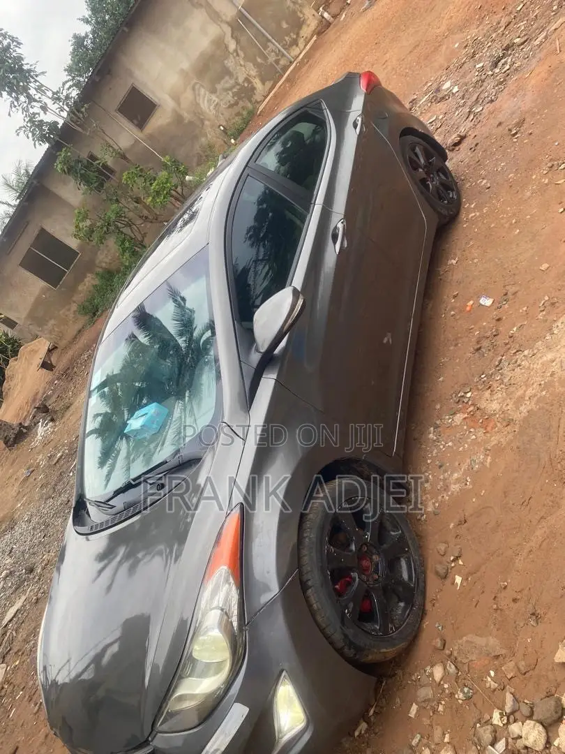 Hyundai Elantra 2015 Gray