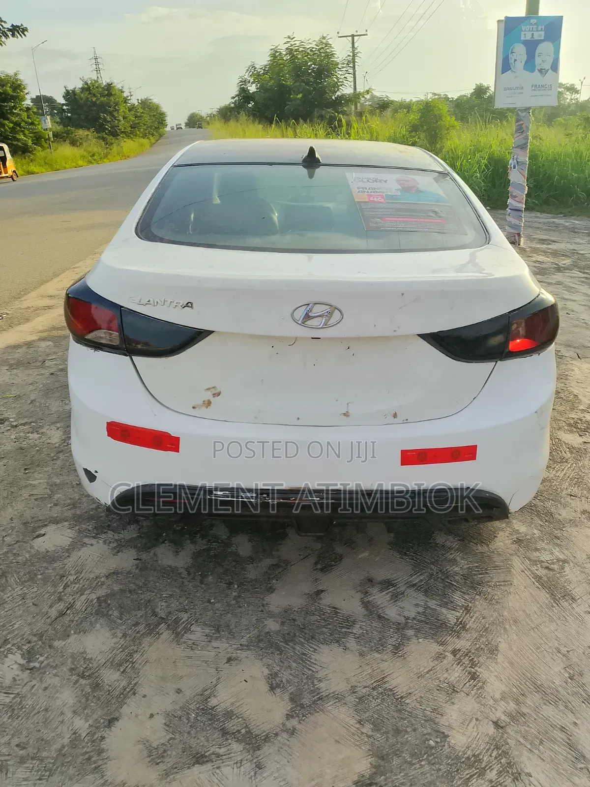 Hyundai Elantra Limited Sedan FWD (1.8L 4cyl 6A) 2013 White