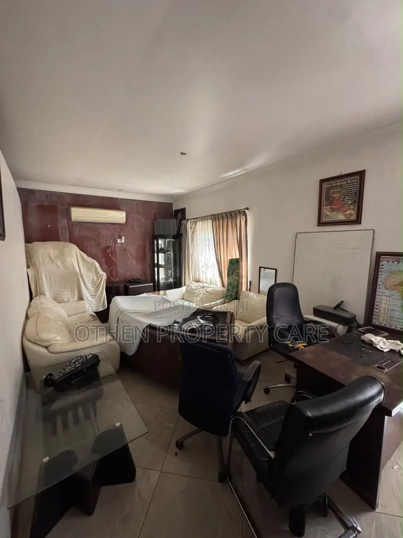 1bdrm Apartment in Othen Property Care, Achimota for rent