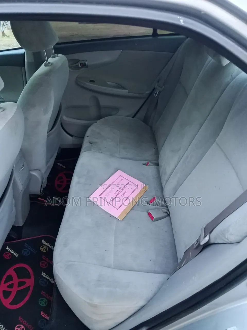 Toyota Corolla 2010 Silver